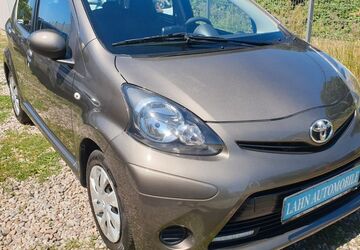 Toyota Aygo (X) 75.375 km 4.999 &euro; Berlin 12055