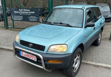 Toyota RAV 4 393.748 km 2.800 &euro; Berlin 13597