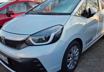 Honda Jazz 3.000 km 28.490 &euro; Hoppegarten OT Hönow 15366