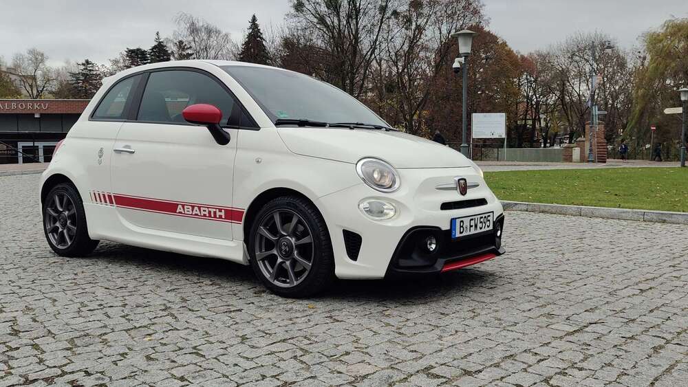 Abarth 500 76.810 km 17.900 &euro; Berlin 13403