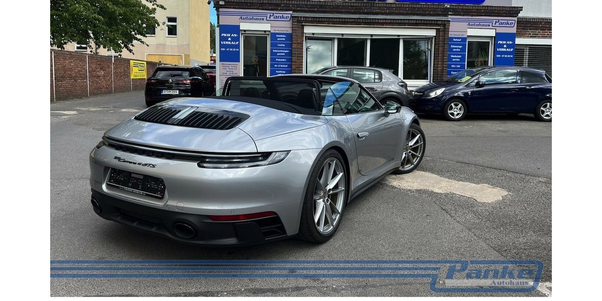 Porsche 911 Carrera 4 GTS Cabriolet*Night*Chromo*Sthzg* 1.750 km 172.890 &euro; Berlin 13187