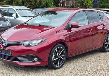Toyota Auris 59.679 km 15.999 &euro; Berlin 13589