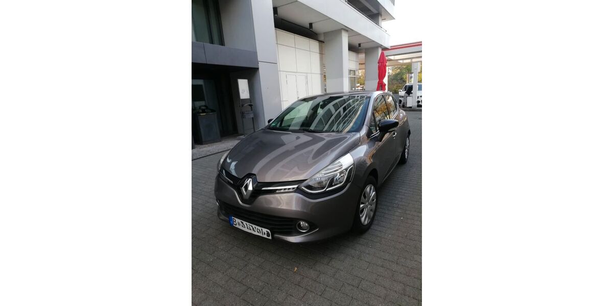 Renault Clio 97.000 km 5.990 &euro; berlin 13629
