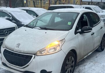 Peugeot 208 105.000 km 2.999 &euro; BERLIN 13409