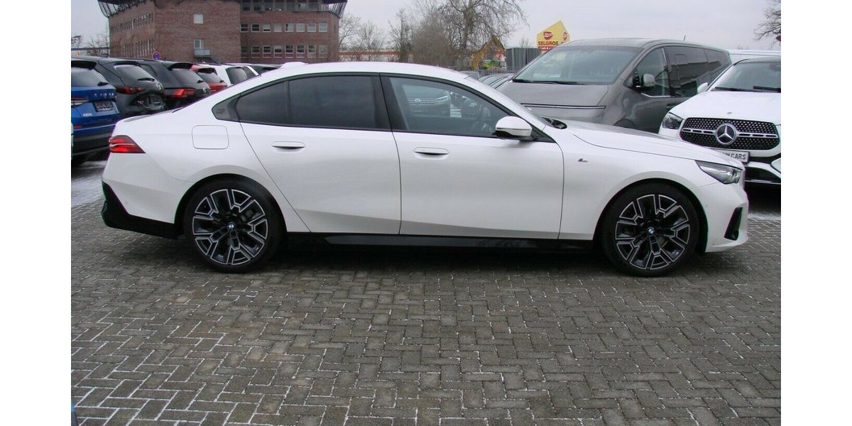 BMW 520d M Sport Pro Xdrive ACC 360º H&K ACC HUD 24.408 km 56.980 &euro; Falkensee 14612