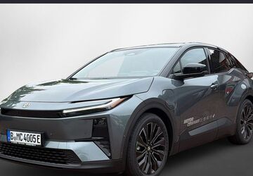 Toyota C-HR 1.250 km 57.690 &euro; Berlin 13403