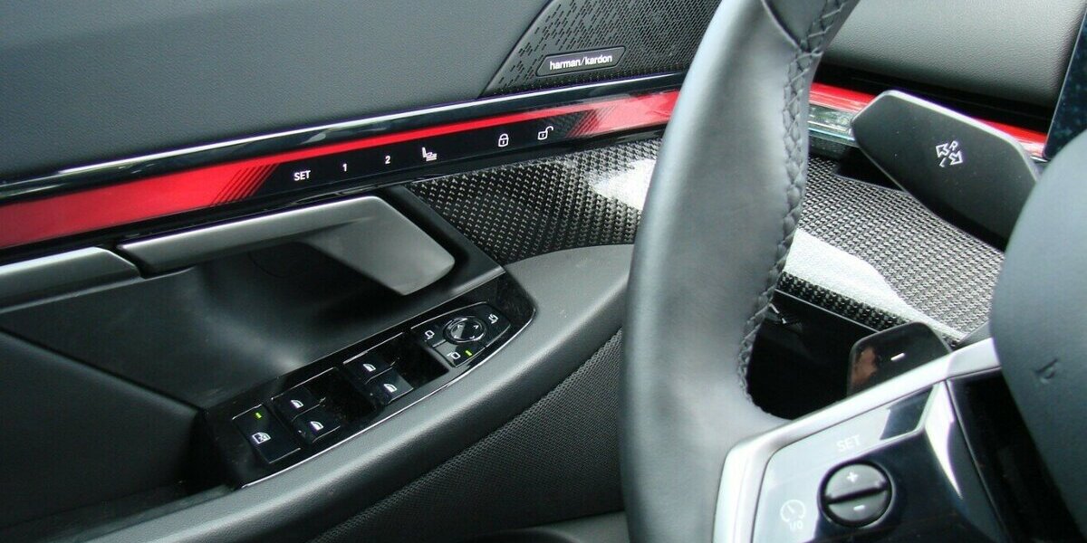 BMW 520 M-Sport Shadow Line ACC H&K SHZ AHK 360º 22.012 km 44.980 &euro; Falkensee 14612