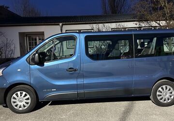 Renault Trafic 299.800 km 8.900 &euro; Berlin 12681
