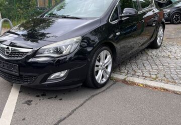 Opel Astra 121.000 km 7.600 &euro; Berlin 13597