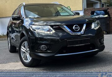 Nissan X-Trail 162.570 km 9.990 &euro; Berlin - Pankow 13187