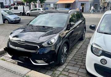 Kia Niro 58.000 km 16.000 &euro; Berlin 10627