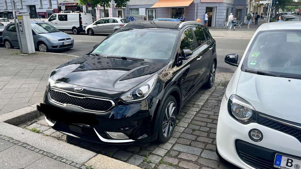 Kia Niro 58.000 km 16.000 &euro; Berlin 10627