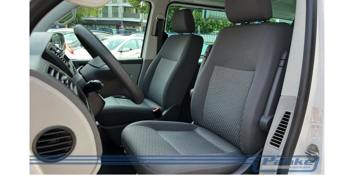 VW T5 Transporter Kombi 1. Hand 8 sitzer 169.000 km 13.990 &euro; Berlin 13187