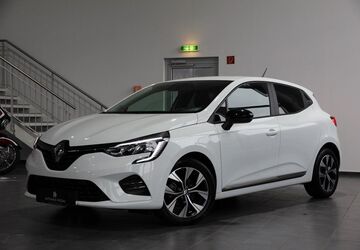 Renault Clio 15.613 km 12.990 &euro; Wildau 15745