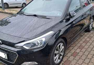 Hyundai i20 165.000 km 6.700 &euro; Schöneiche 15566