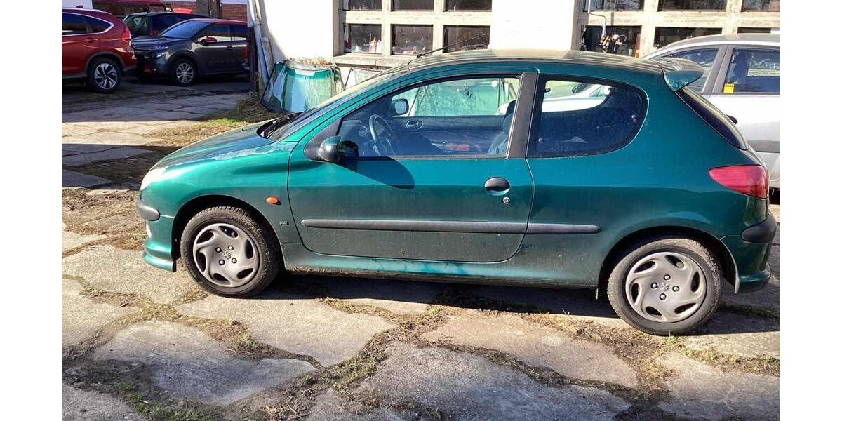 Peugeot 206 165.000 km 999 &euro; Potsdam 14469