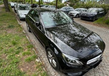 Mercedes-Benz C 300 208.000 km 15.000 &euro; Berlin 12459