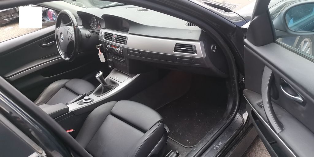 BMW 318 200.000 km 3.499 &euro; Berlin 13405