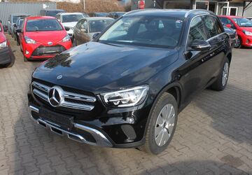 Mercedes-Benz GLC 300 131.000 km 27.500 &euro; Berlin 12057