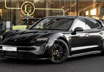 Porsche Taycan 13.695 km 99.900 &euro; Kleinmachnow 14532