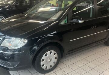 VW Touran 147.000 km 6.990 &euro; Berlin 12349