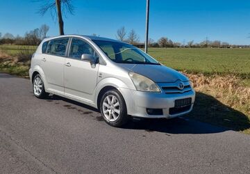 Toyota Corolla Verso 112.323 km 2.800 &euro; Berlin 13629
