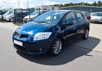 Toyota Auris 99.990 km 3.999 &euro; Wildau 15745