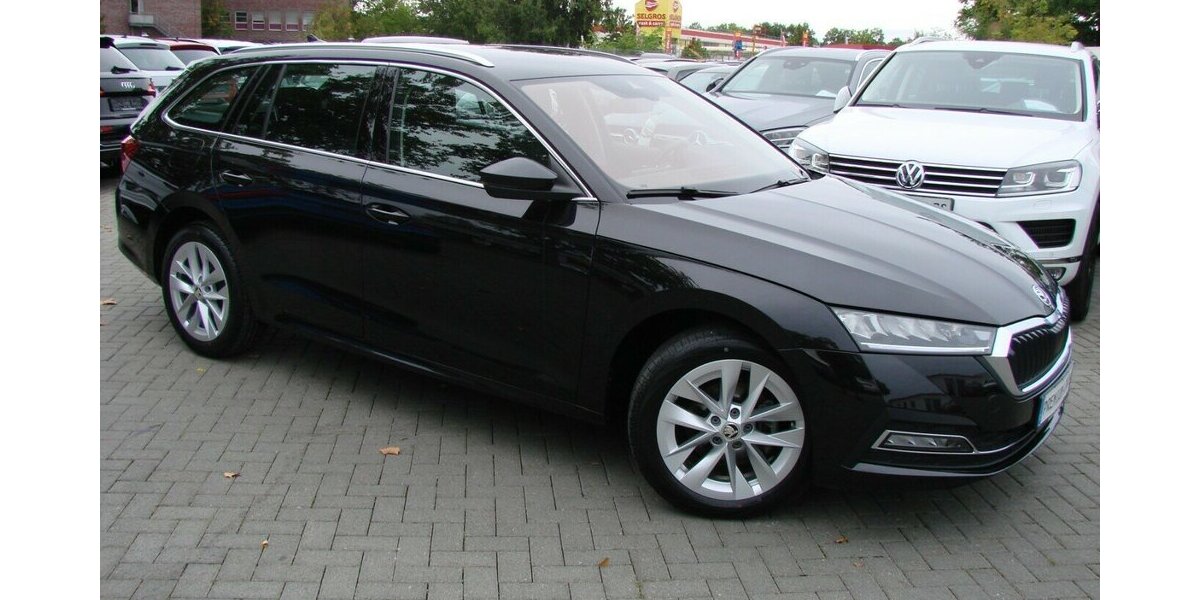 Skoda Octavia 2.0TDI First Edition, LED, ACC, Memory 48.521 km 22.480 &euro; Falkensee 14612