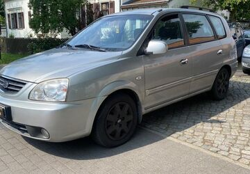 Kia Carens 82.000 km 5.950 &euro; Berlin 12349