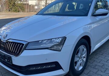 Skoda Superb 170.700 km 16.900 &euro; Berlin 12057