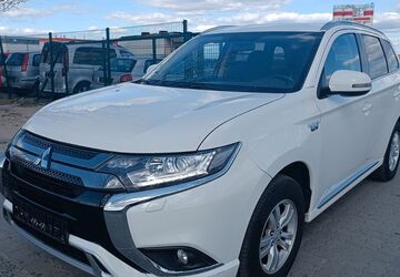 Mitsubishi Plug-in Hybrid Outlander 182.000 km 12.800 &euro; Mittenwalde 15749