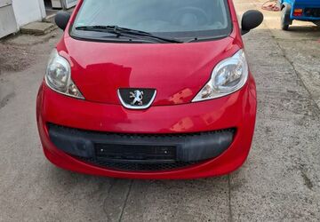 Peugeot 107 69.700 km 2.149 &euro; Berlin 13435