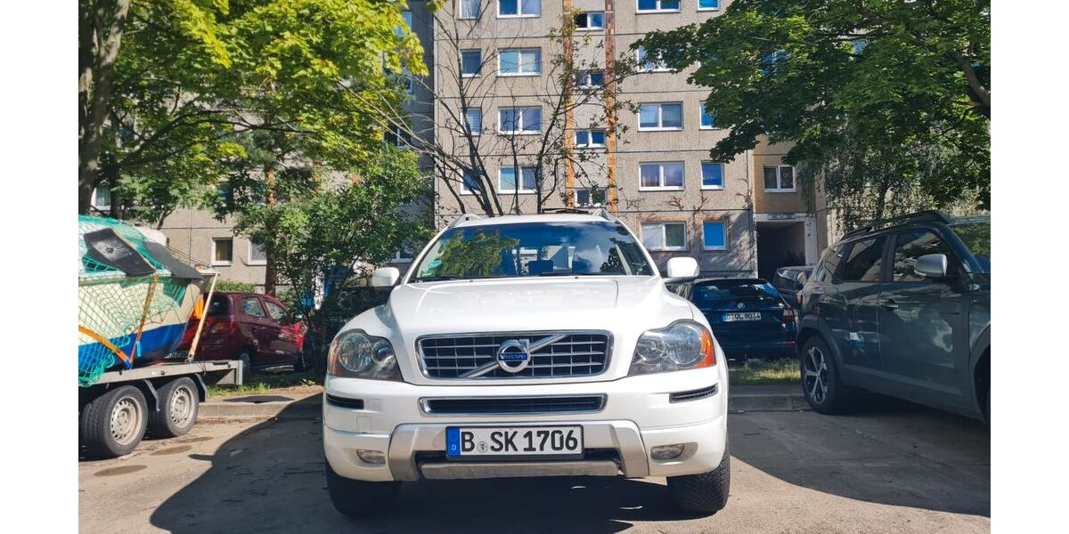Volvo XC90 199.999 km 16.999 &euro; Berlin 12524