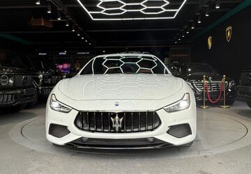Maserati Ghibli 20.087 km 52.990 &euro; Berlin 12277