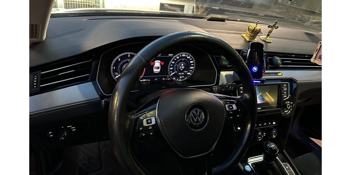 VW Passat 197.000 km 13.000 &euro; Berlin 10178