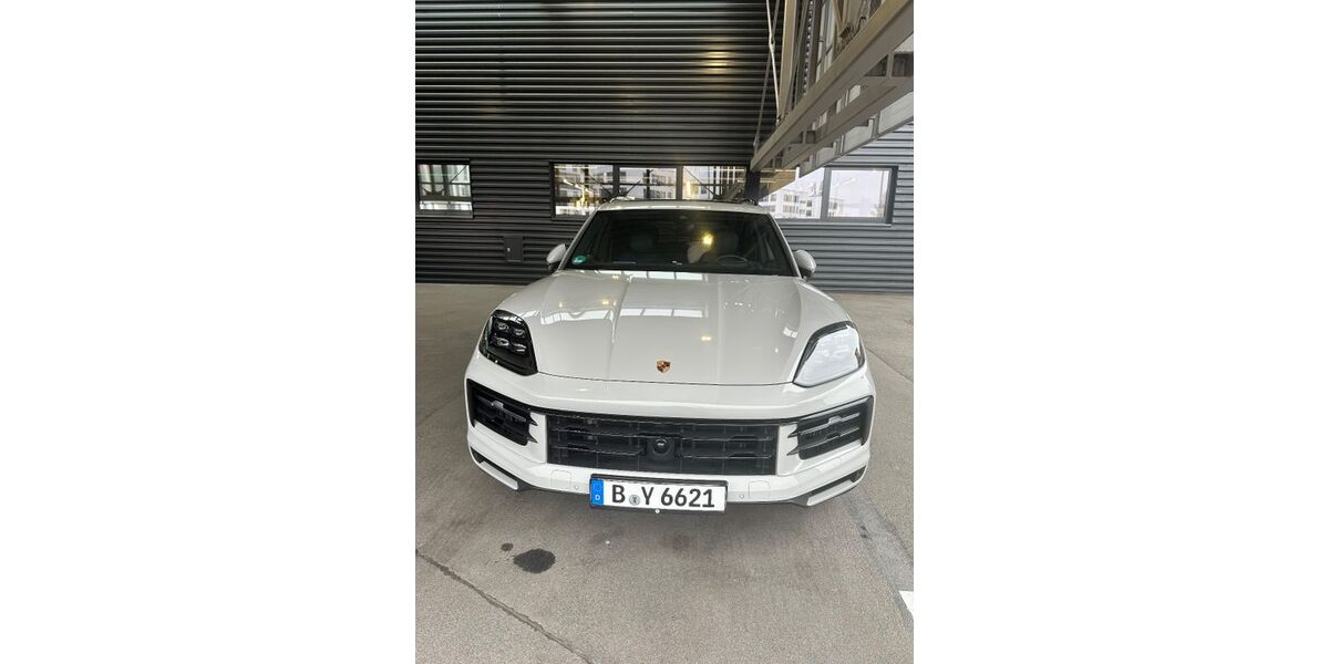 Porsche Cayenne 18.000 km 83.000 &euro; Berlin 13086