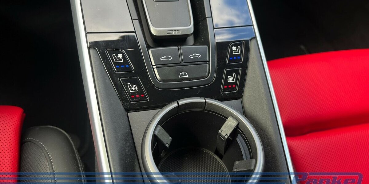 Porsche 911 Carrera 4 GTS Cabriolet*Night*Chromo*Sthzg* 1.750 km 172.890 &euro; Berlin 13187