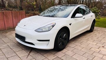 Gebrauchte Tesla Model 3