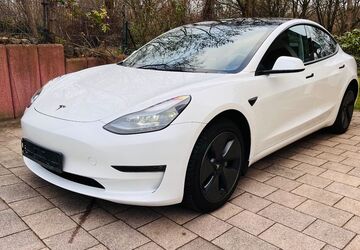 Tesla Model 3 18.200 km 32.000 &euro; Berlin 12619