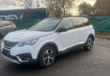 Peugeot 5008 186.000 km 11.100 &euro; Mittenwalde 15749