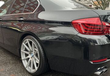 BMW 525 230.715 km 11.990 &euro; Berlin 12249