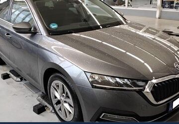 Skoda Octavia 144.680 km 18.799 &euro; Rüdersdorf 15562