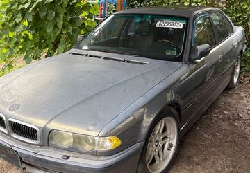 BMW 740 99.999 km 6.999 &euro; Berlin 12099