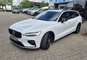 Volvo V60 12.856 km 38.890 &euro; Potsdam 14482