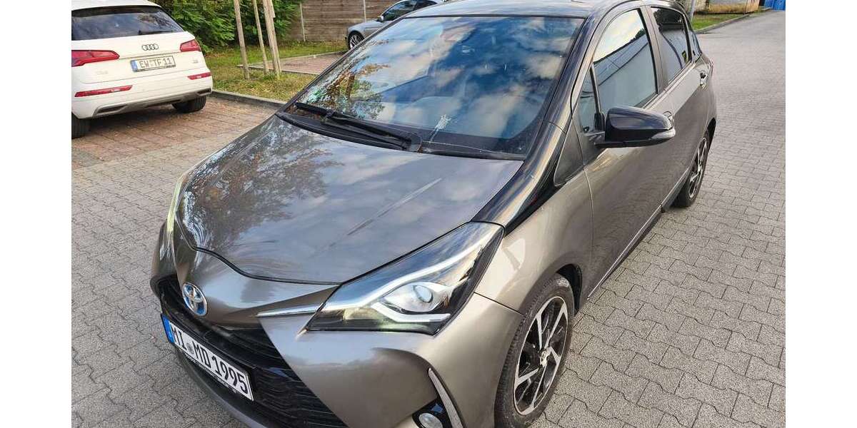 Toyota Yaris 56.050 km 14.570 &euro; Berlin - Pankow 13127