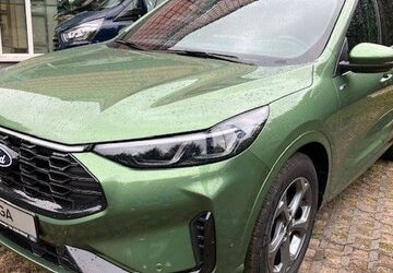 Ford Kuga 10.000 km 32.200 &euro; Birkenwerder 16547