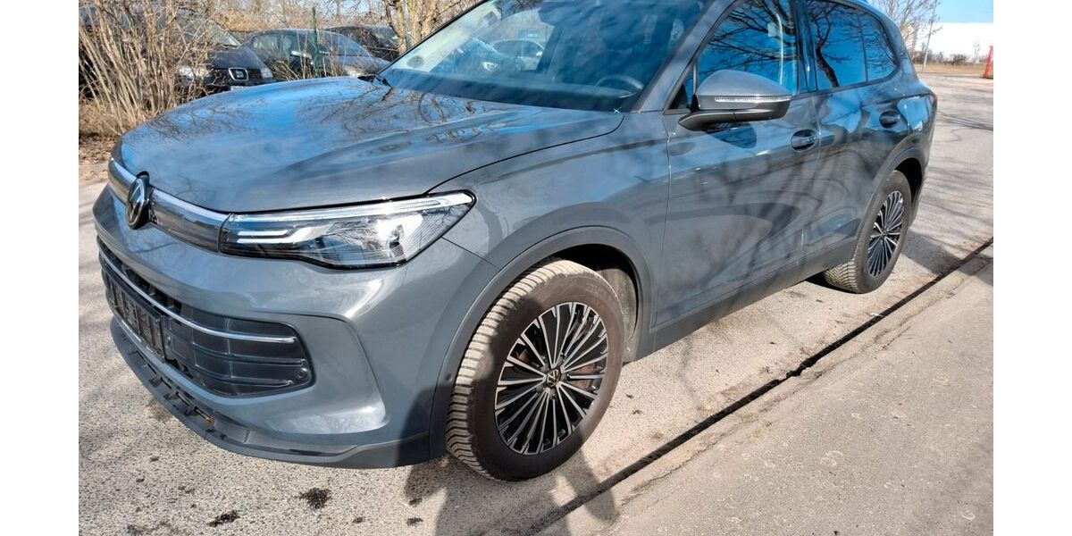 VW Tiguan 41.000 km 31.800 &euro; Berlin 12347
