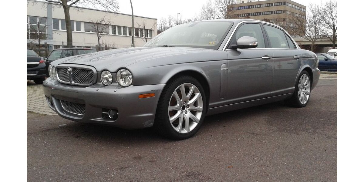 Jaguar XJ 180.000 km 9.520 &euro; Berlin 13627