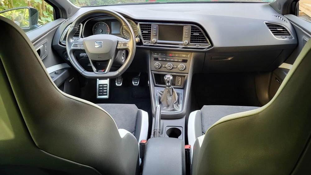 Seat Leon SC 96.000 km 16.900 &euro; Berlin 10178