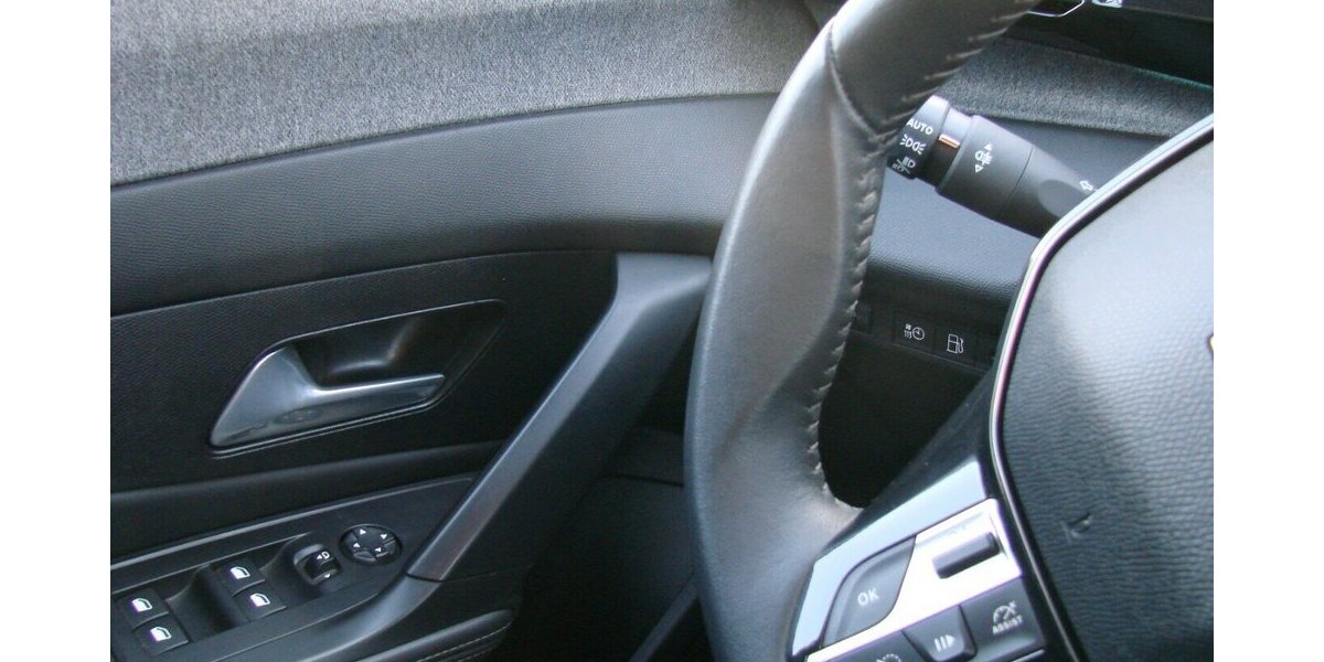 Peugeot 308 SW 1.6 Hybrid Allure Pack HY 180 ACC 360º 44.600 km 24.980 &euro; Falkensee 14612